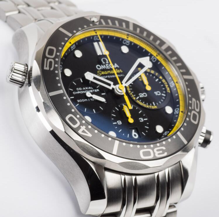 Feel Dynamic From Two Steel Bracelets Fake Omega Seamaster Diver 300M Watches Online
