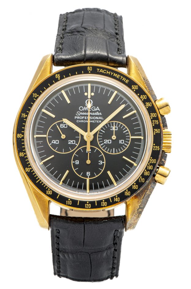 Golden luxury super clone Omega Speedmaster UK that spent a year in space appears at auction